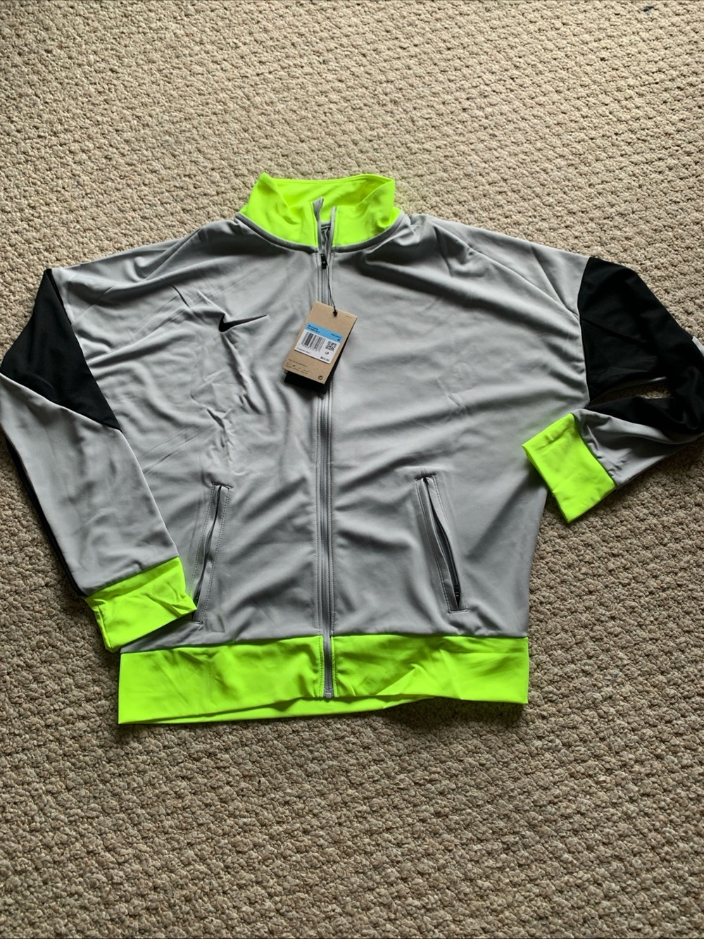 Nike women’s academy 24 Grey soccer cropped loose fit football zip track jacket